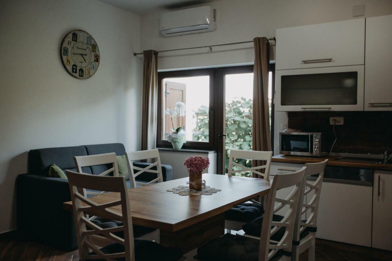 Apartman Vejama Josipdol Exterior foto